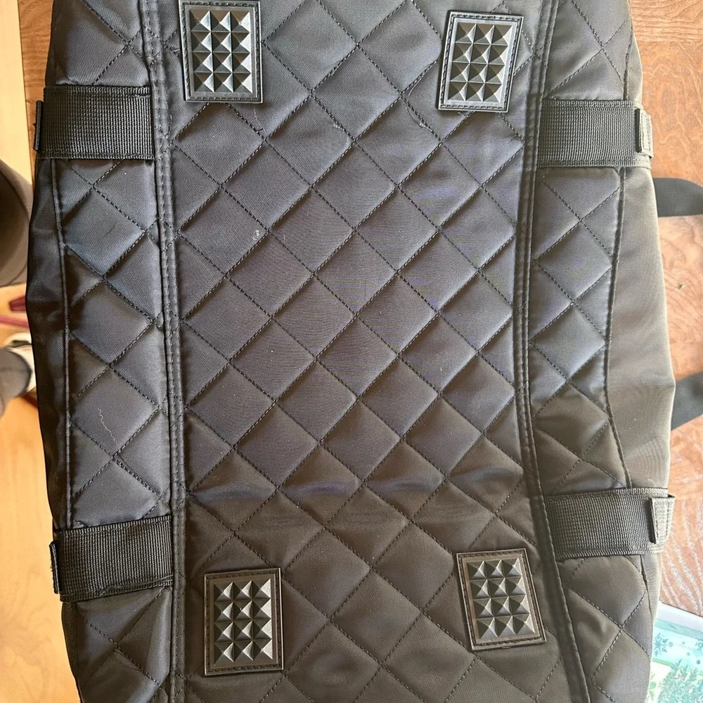 Small Pet Carrier - Excellent Condition
